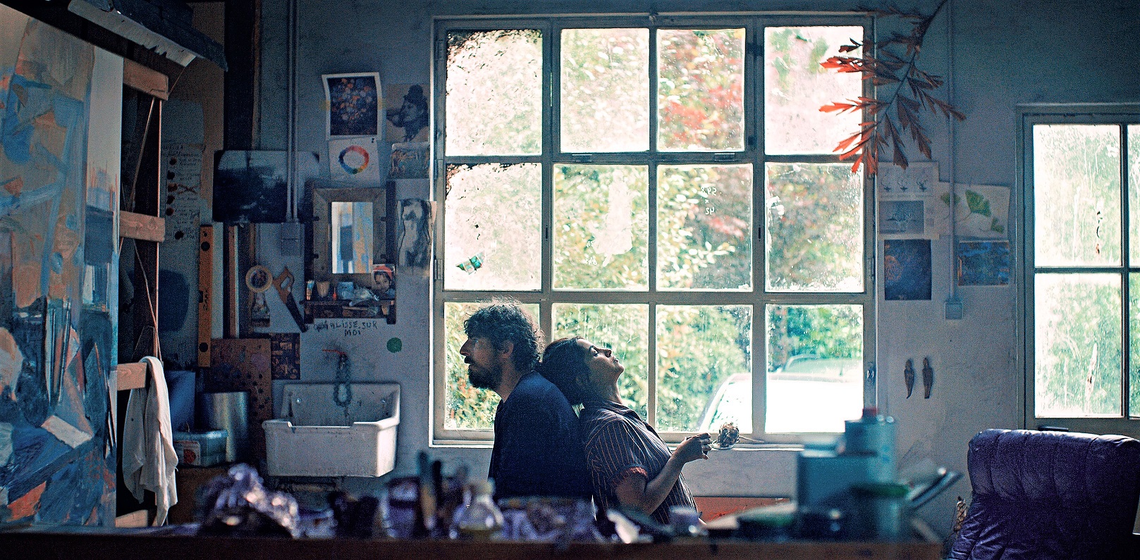 A still from the movie Les intranquilles