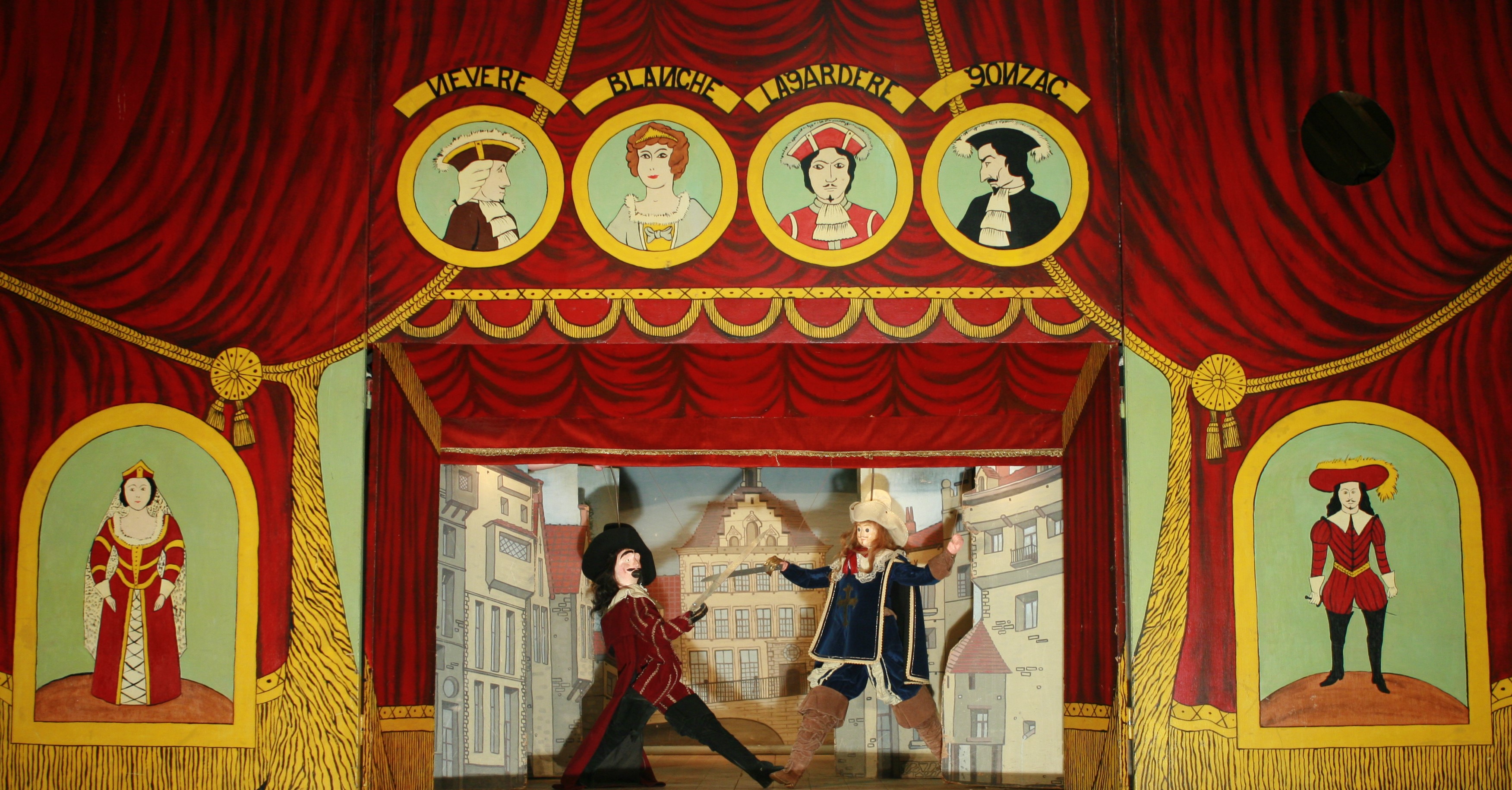 Troone puppet theatre