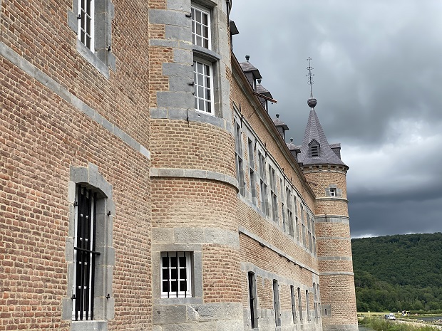 Facade Château Freÿr