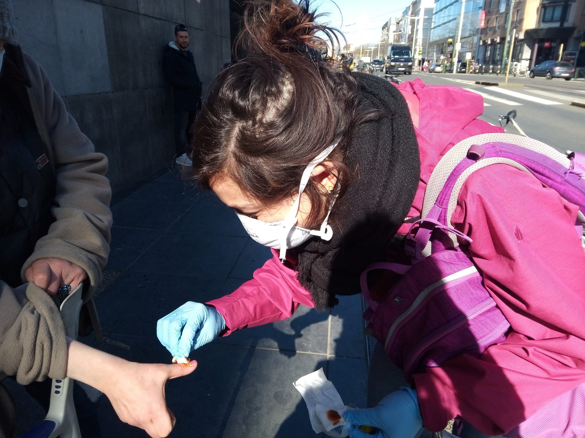 Medical care for homeless during coronavirus Infirmières de rue