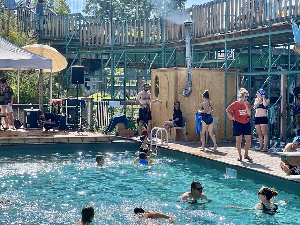 pool