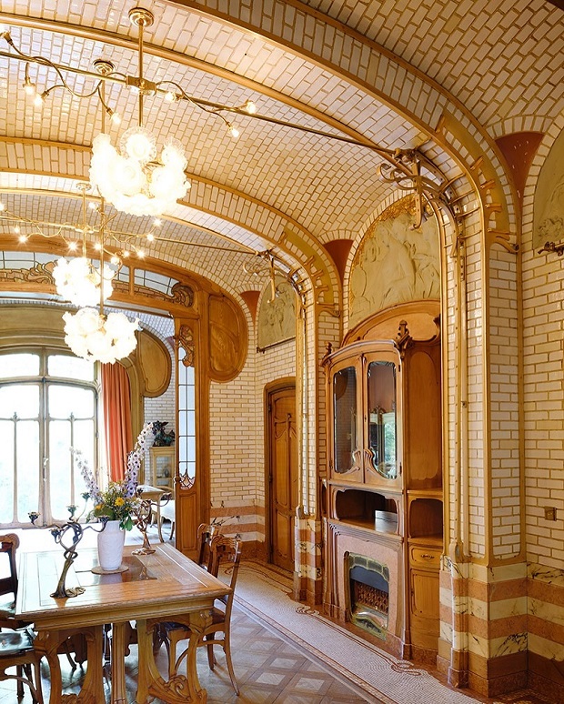 @hortamuseum Dining Room