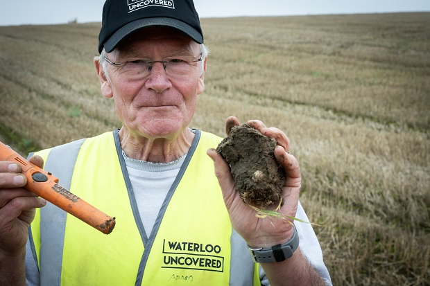 Life Guards veteran Jim with a musket ball he discovered ©Chris van Houts