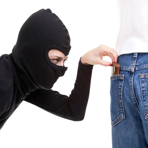 5 ways to protect yourself from theft on public transport | The Bulletin