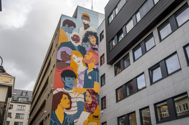 The new mural on the CPAS building in Brussels (© Eric Danhier/Visit.Brussels)