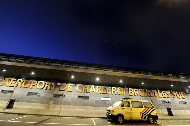 Illustration picture shows a police van in front of the Charleroi Airport (BELGA PHOTO OLIVIER PAPEGNIES)