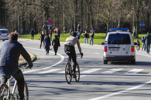 Illustration picture shows car traffic, cyclists and pedestrians in Bois de La Cambre - Ter Kamerenbos, in Brussels, Sunday 22 March 2020. (BELGA PHOTO PAUL-HENRI VERLOOY)