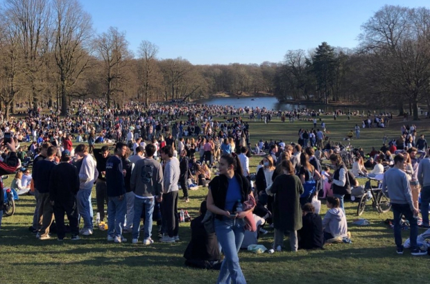 Illustration picture shows the Ter Kamerenbos - Bois de la Cambre parc in Brussels, crowded with people due to the sunny weather conditions, Sunday 21 February 2021. 17 degrees are expected, just one week after several days of negatives temperatures and snow all over Belgium. (BELGA PHOTO NILS QUINTELIER)