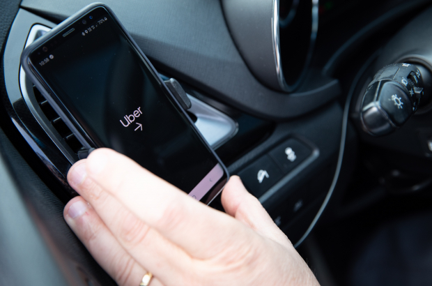 Court orders 2,000 Uber drivers in Brussels to cease operations 
