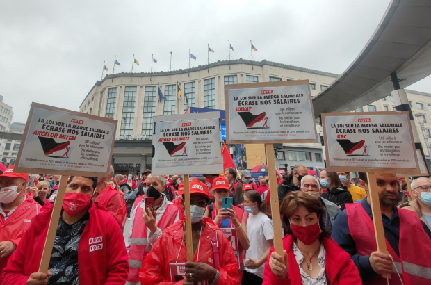 Illustration picture shows an action of the FGTB-ABVV socialist union against the wage standard law and for fair wages, Tuesday 13 July 2021 in Brussels. (BELGA PHOTO OPHELIE DELAROUZEE)