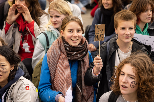 Illustration picture shows a 'school strike' protest action of Belgium Youth for Climate on Friday 22 October 2021. (BELGA PHOTO JAMES ARTHUR GEKIERE)