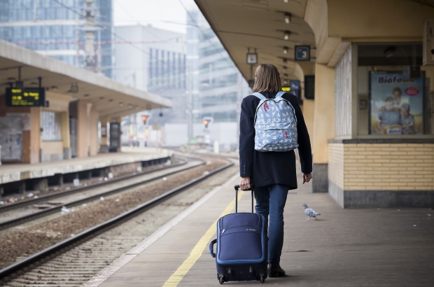 BRUSSELS, BELGIUM: Illustration picture shows a passenger at the Brussels North railway station (BELGA PHOTO KRISTOF VAN ACCOM)