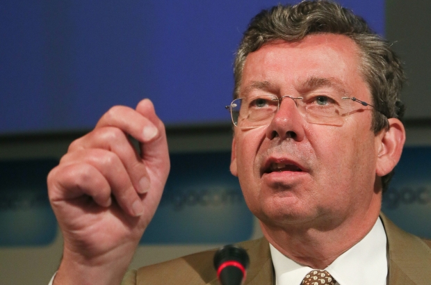 Didier Bellens, the former CEO of state-controlled telecoms company Belgacom who was removed from his post last autumn, has demanded €5 million in damages for what his lawyer described as “a politically motivated dismissal”.