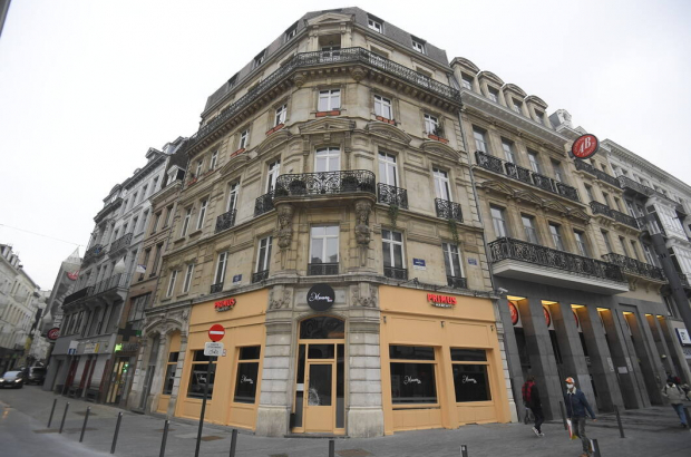 Illustration picture shows 'Monroe Bar', where the police raided a party on 27 November, in the city center of Brussels. According to police sources a party on the first floor above the bar broke the corona-lockdown rules, Hungarian member of the European Parliament Jozsef Szajer was arrested when he tried to flee the scene carrying narcotics. (BELGA PHOTO LAURIE DIEFFEMBACQ)