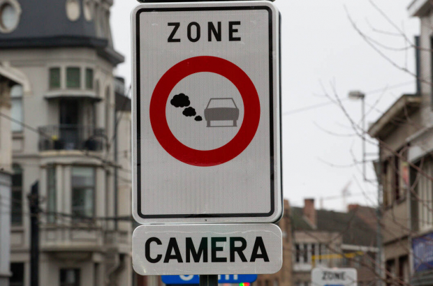 Illustration picture shows a sign that signals you are entering the LEZ the 'Low Emission Zone' LEZ (Lage Emissie Zone) in the city centre of Ghent. (BELGA PHOTO NICOLAS MAETERLINCK)