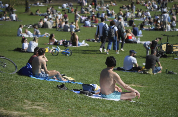 Illustration picture shows lots of people in the Bois de la Cambre - Ter Kamerenbos in Brussels, as people enjoy the sunny weather on Tuesday 30 March 2021. BELGA PHOTO LAURIE DIEFFEMBACQ