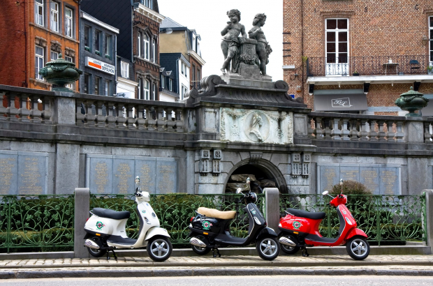 Rent a vespa at V'Spa