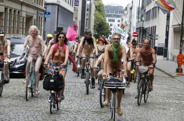 Nude in the sport in Brussels