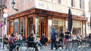 The Au Soleil bar on Marché aux Charbons, Brussels (Wikimedia Creative Commons)