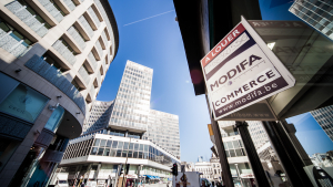 Illustration picture shows a 'for rent' sign on an office building in Brussels city centre. (BELGA PHOTO SISKA GREMMELPREZ)