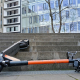 An electric scooter lies discarded on some steps in central Brussels (Wikipedia Creative Commons/Boris Mayer – Pixabay)