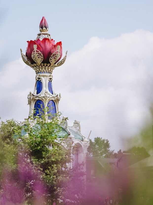 Tomorrowland festival opens despite massive fire destroying main stage