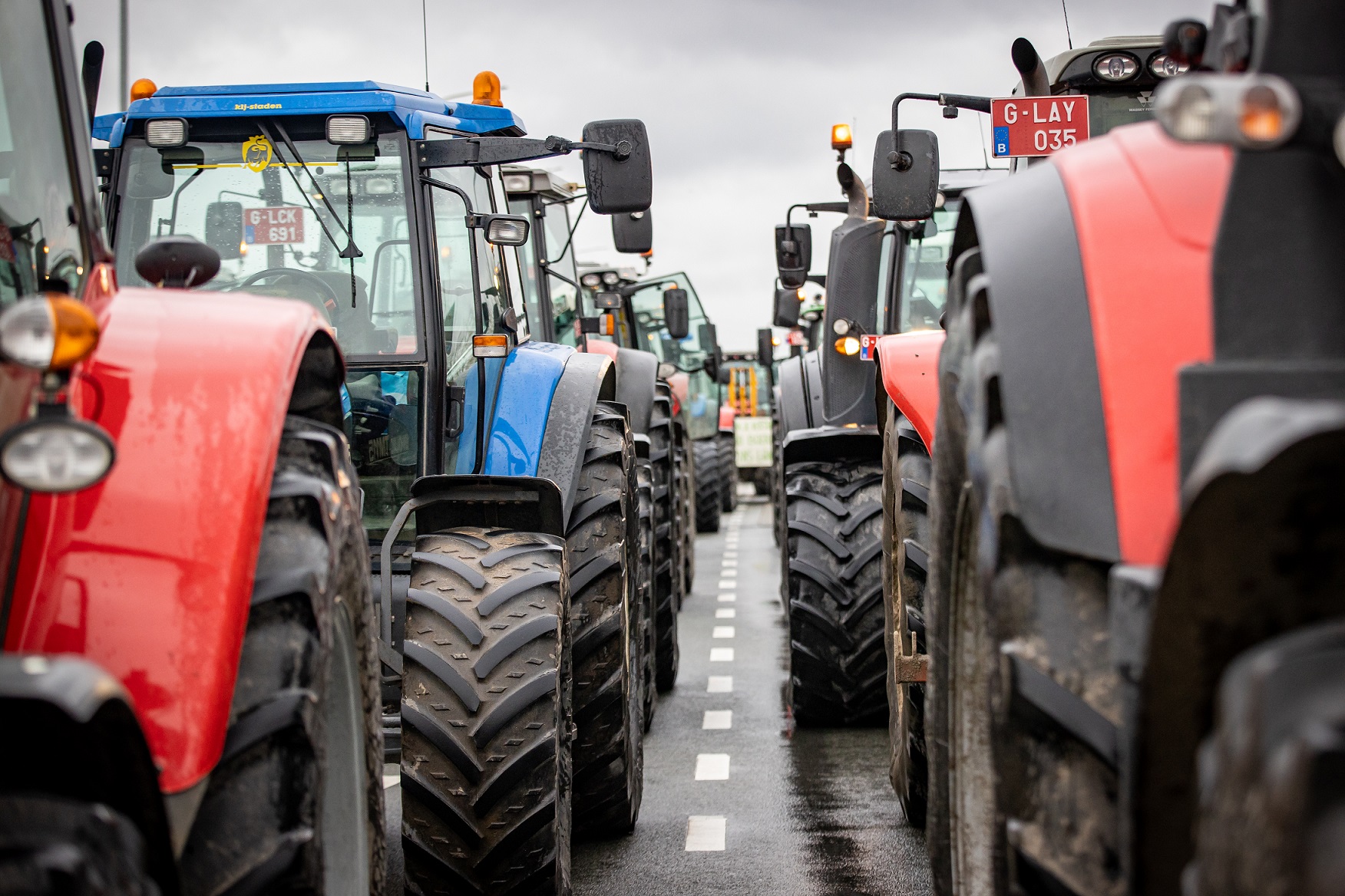 Tractors to take to Brussels streets on Wednesday, commuters warned